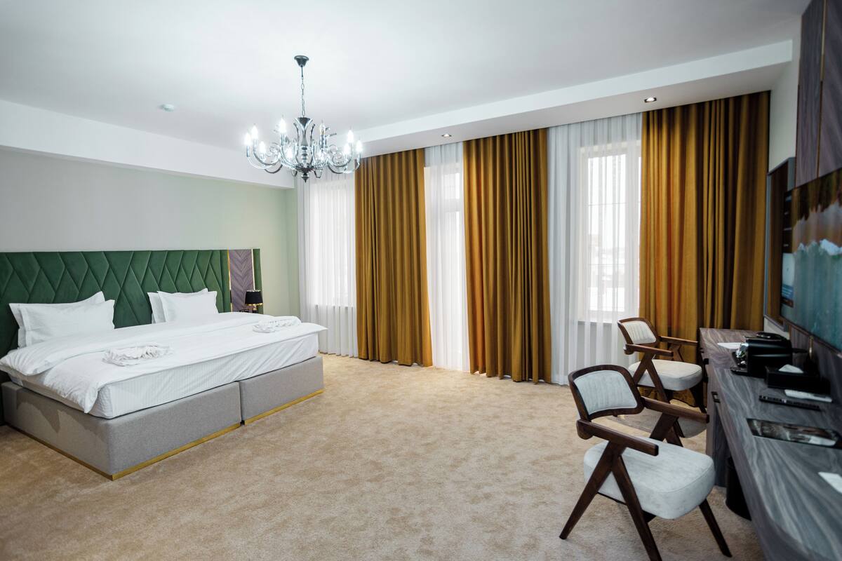 Junior Double or Twin Room, Courtyard View