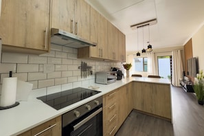 House, 2 Bedrooms, Accessible, Smoking | Interior