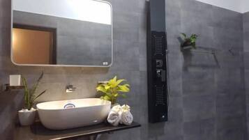 Deluxe Double Room, Balcony, Hill View | Bathroom | Slippers