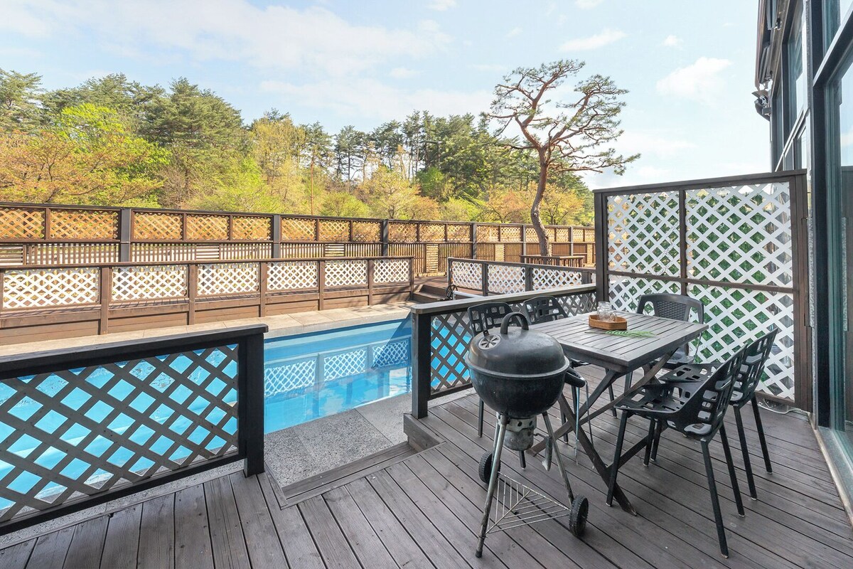 Basic Room, 1 Bedroom (Duplex 3 (BBQ / Hinoki Bath)) | 1 bedroom, WiFi (free)