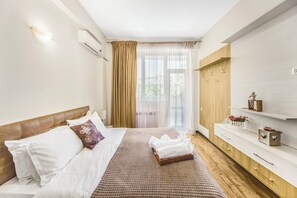 Exclusive Apartment, 3 Bedrooms, Non Smoking, Balcony