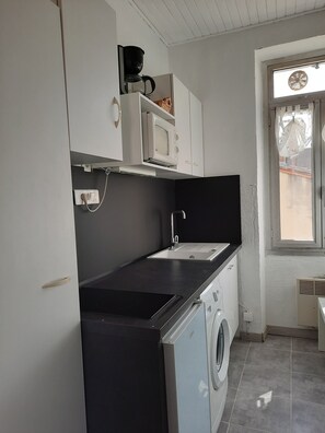 Mikrobølgeovn og kokeplater