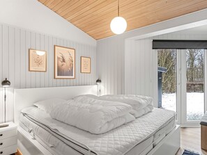 4 bedrooms, internet