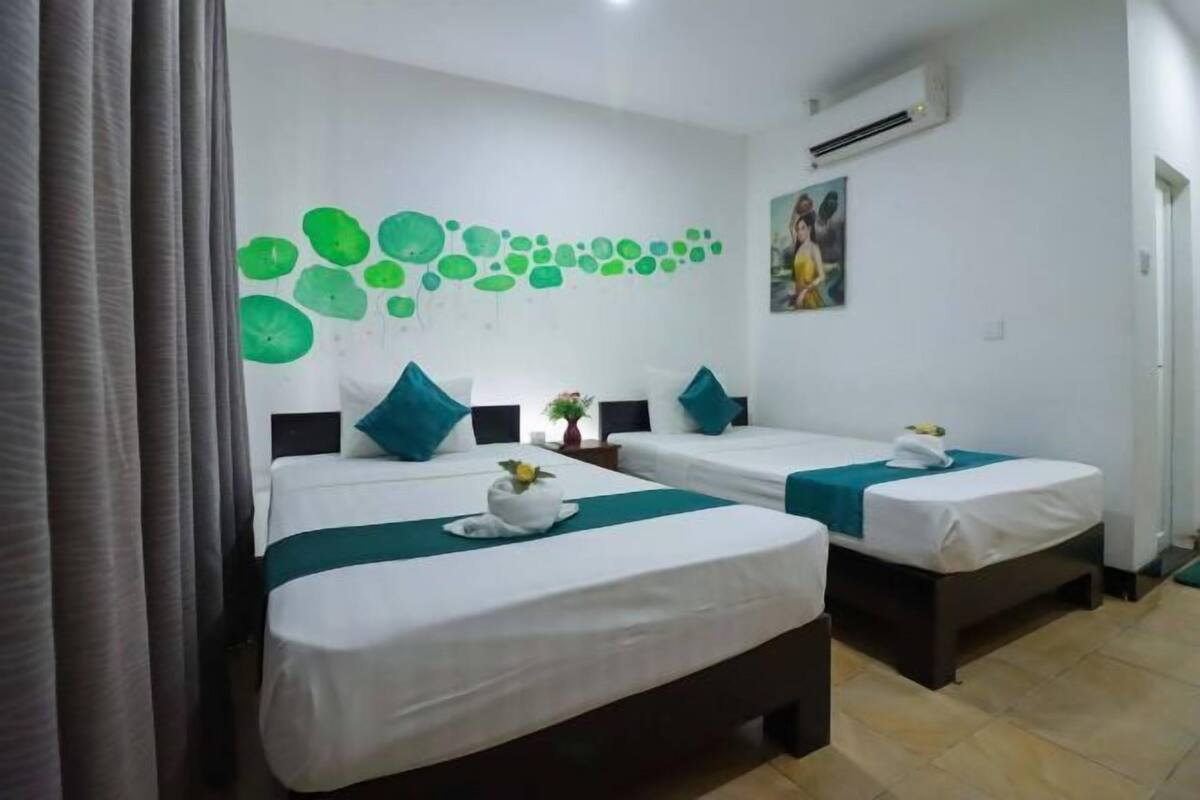 In-room safe, desk, free WiFi, bed sheets