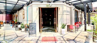 Chak Tomouk Mongkul Hotel 