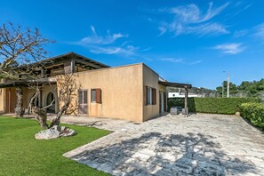Familieleilighet, flere soverom (Riva Blu Great Villa Pool And Sea) | Eksteriør