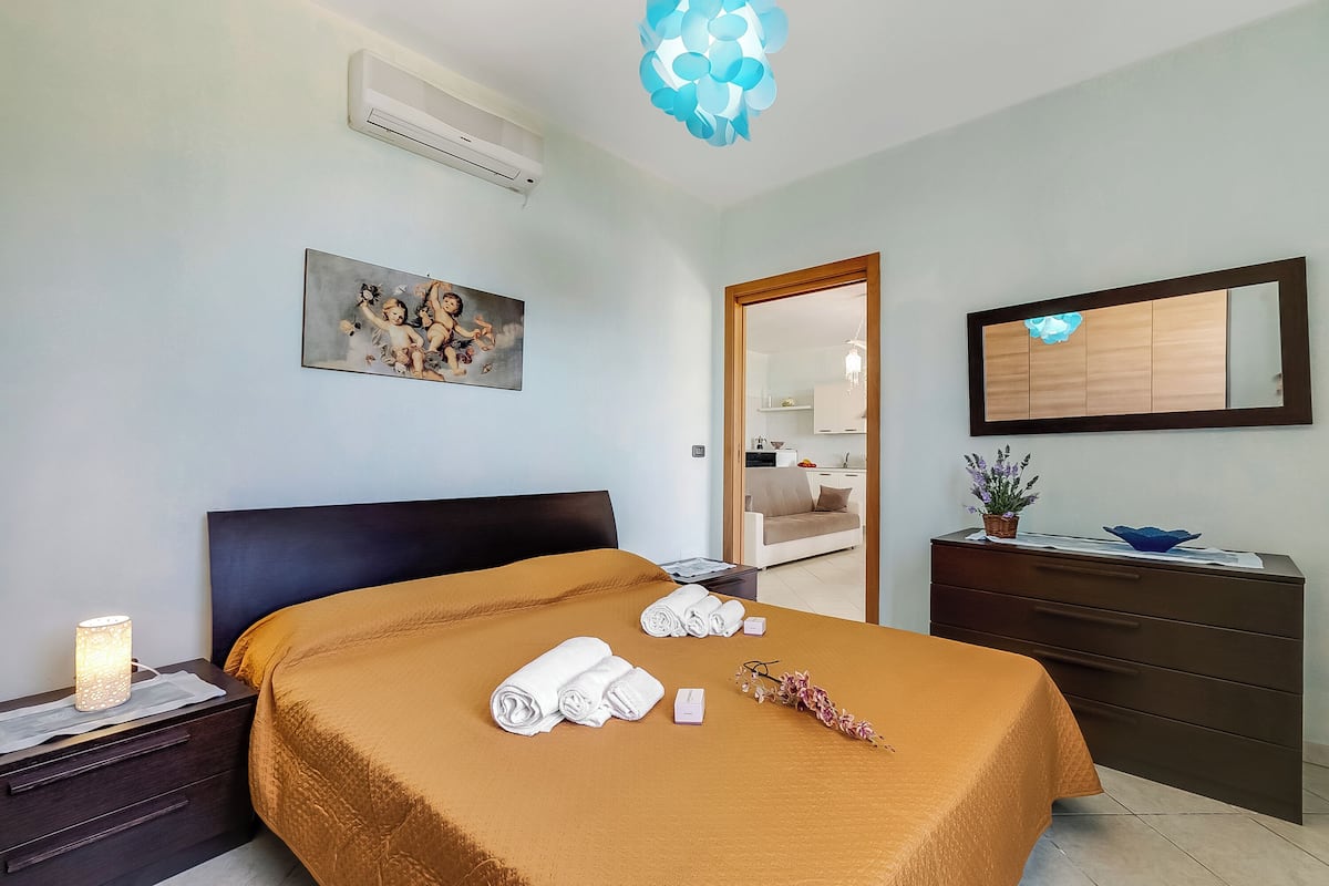 3 bedrooms, WiFi, bed sheets