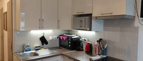 Frigorífic, microones, forn i rentaplats