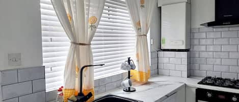Casa, 2 camere da letto, vista giardino | Cucina privata
