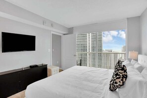 2 soverom, strykejern/-brett, reiseseng for barn og wi-fi