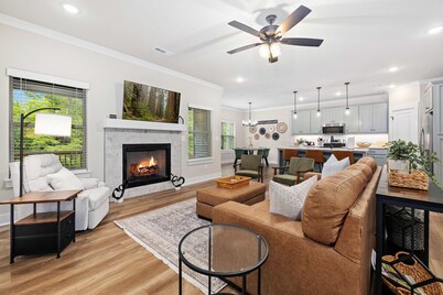 Discoverer - Ozark Mountain Retreat - Pets Allowed
