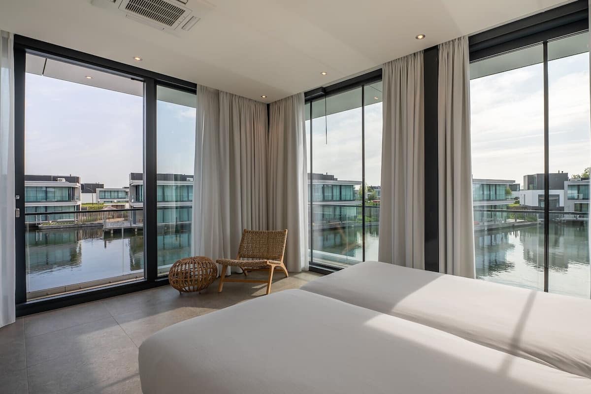 4 bedrooms, free WiFi