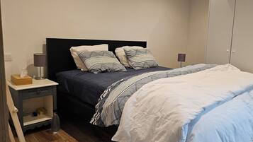 1 bedroom, in-room safe, desk, iron/ironing board