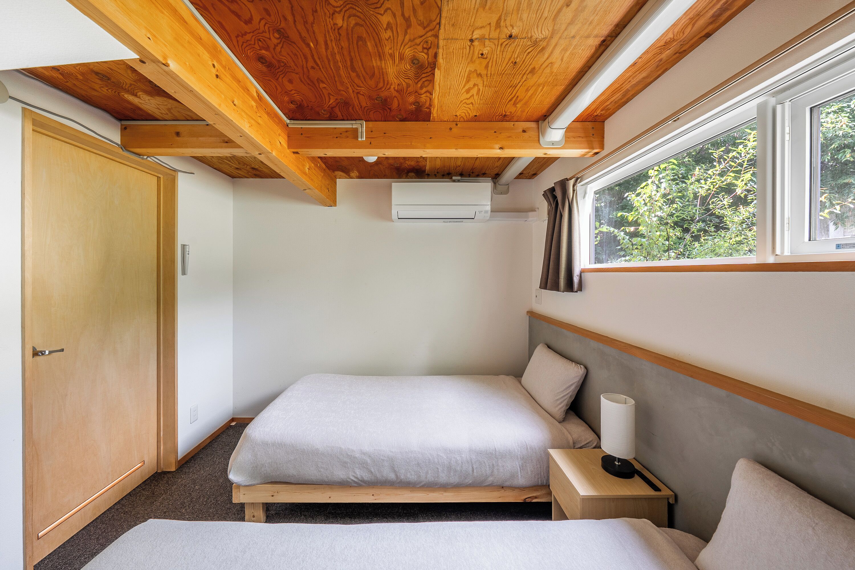 2 bedrooms, iron/ironing board, free WiFi