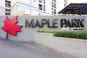 Exterior - Maple Park Apartment near JI Expo (Jakarta)