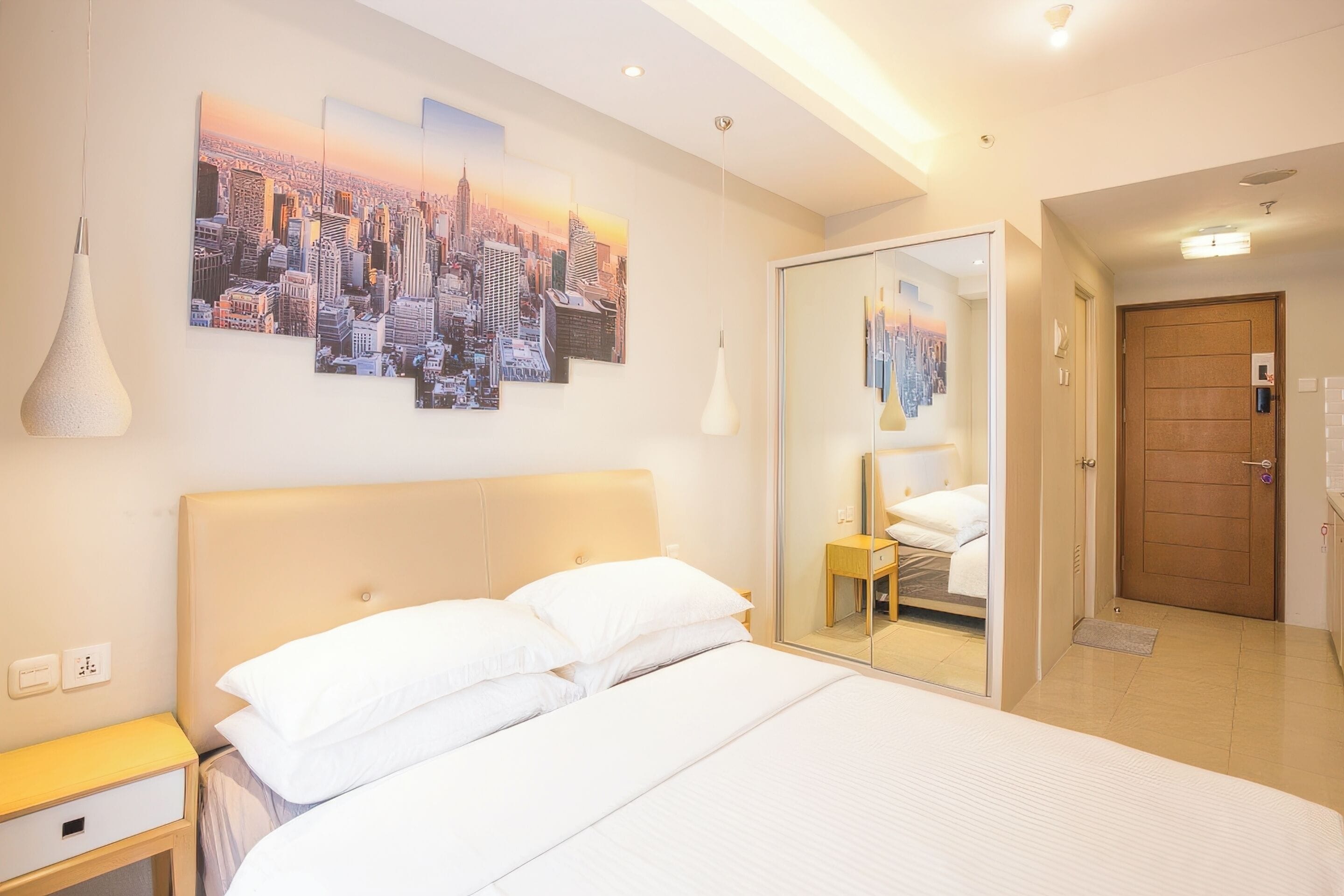 高级开间, 1 张大床, 厨房, 城市景观 | 迷你吧、办公桌、笔记本电脑工作区、遮光窗帘