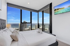 2 bedrooms, in-room safe, iron/ironing board, free WiFi