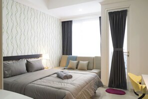 Superior Studio, 1 Queen Bed, Kitchen, City View | Minibar, desk, laptop workspace, blackout drapes - Genius Jakarta - Menteng Park Luxury Apt (Jakarta)