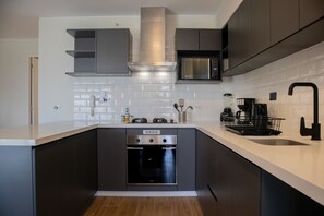 Fridge, microwave, oven, stovetop