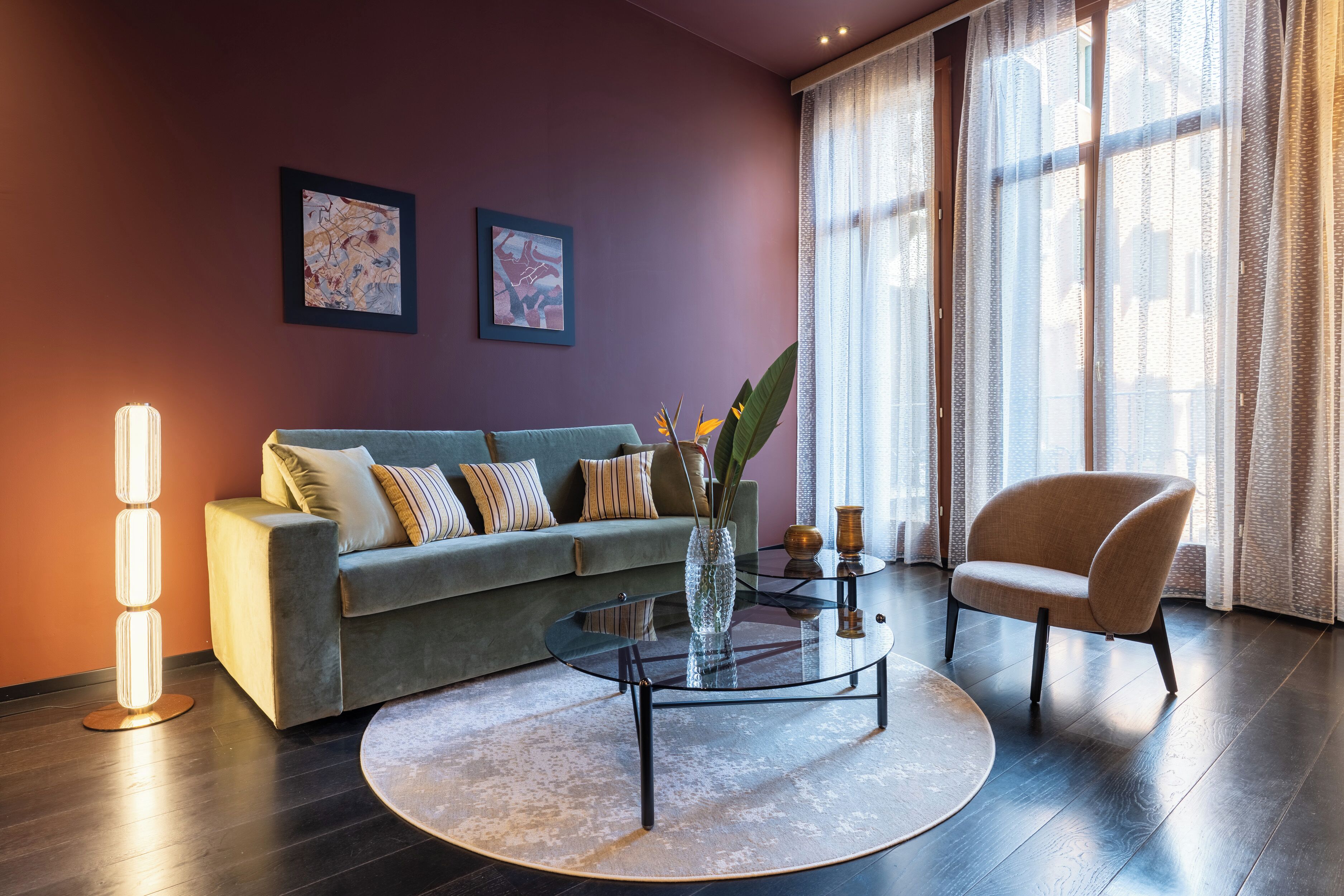 Elite Apartment, Multiple Beds | Living area