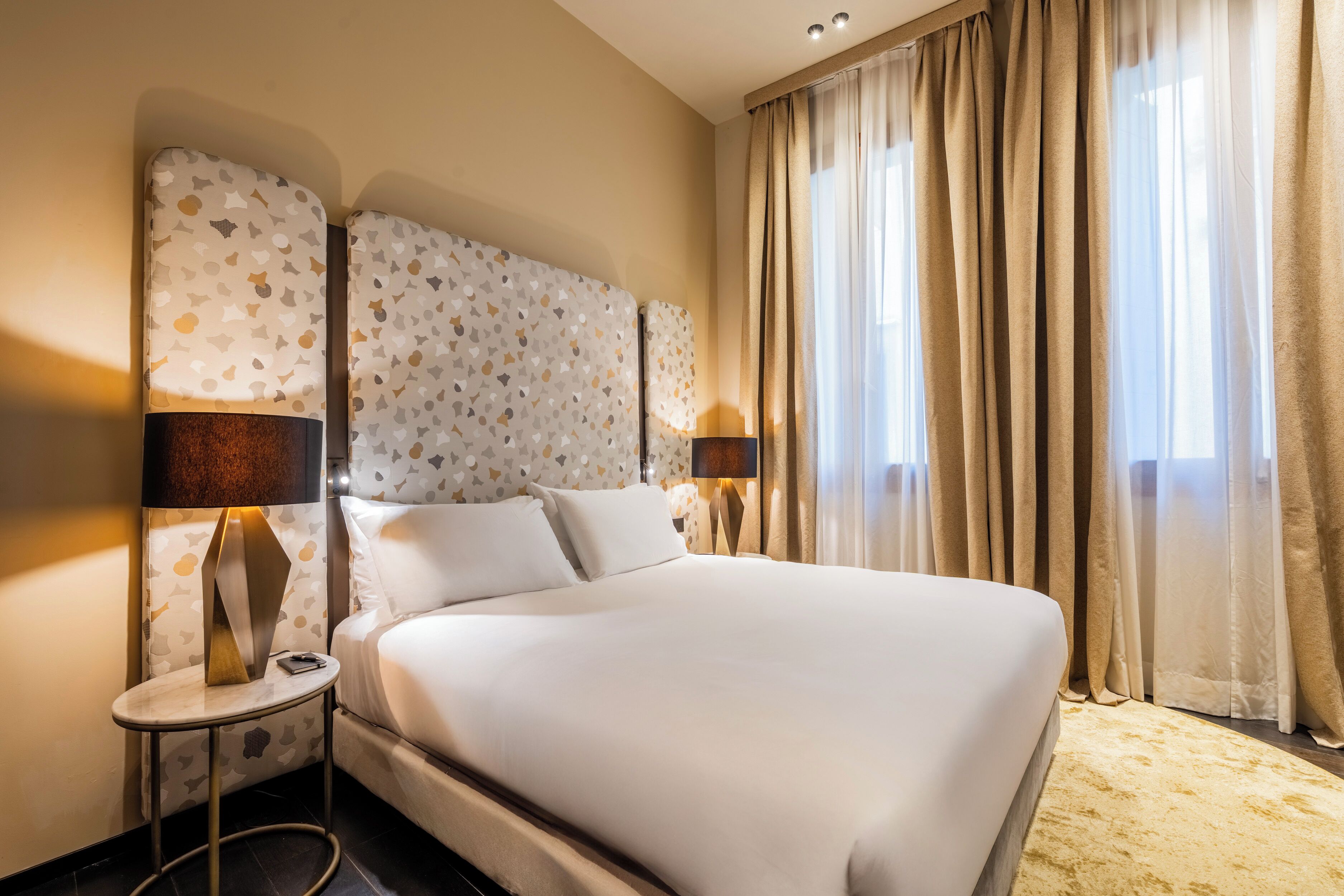 Coffres-forts dans les chambres, bureau