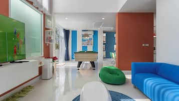 Hall