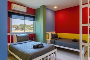 5 soverom og skrivebord