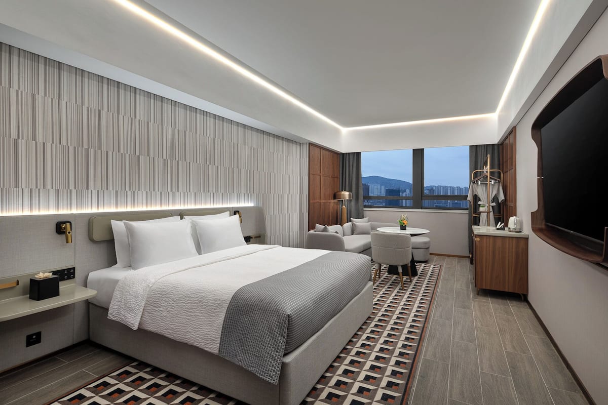 Grand Single Room | 1 bedroom, desk, laptop workspace, free WiFi