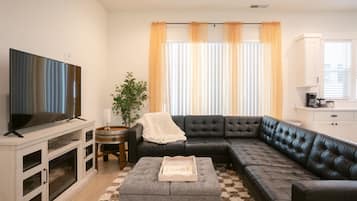 Smart-tv en een open haard