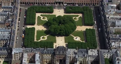 Studio Paris 11 - 1 st floor with courtyard 12 minutes walk from Gare de Lyon