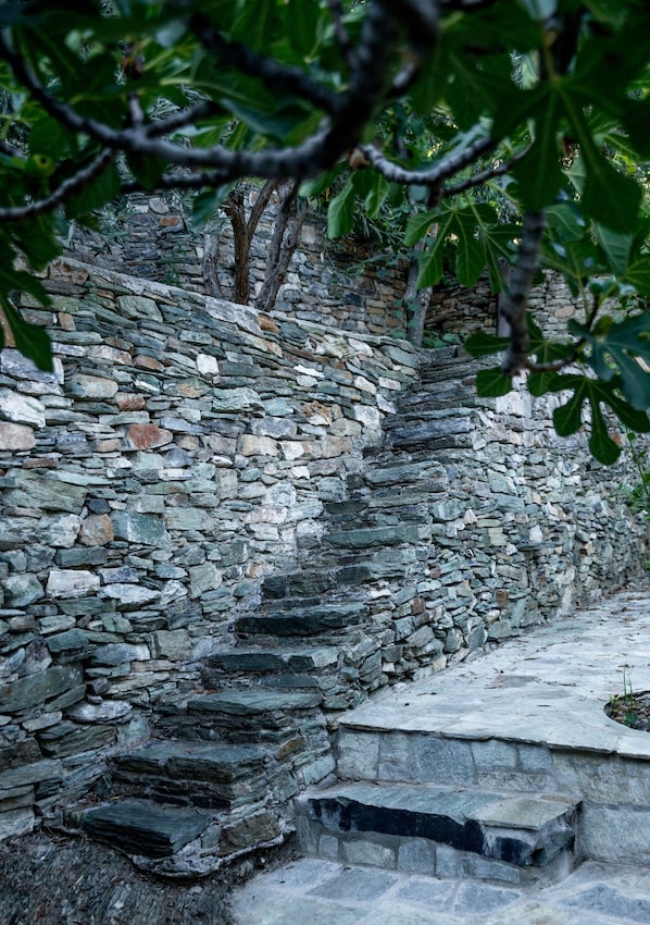 House, Smoking | 4 bedrooms - Secluded Cottage Guesthouse in the Mountains (Volos)