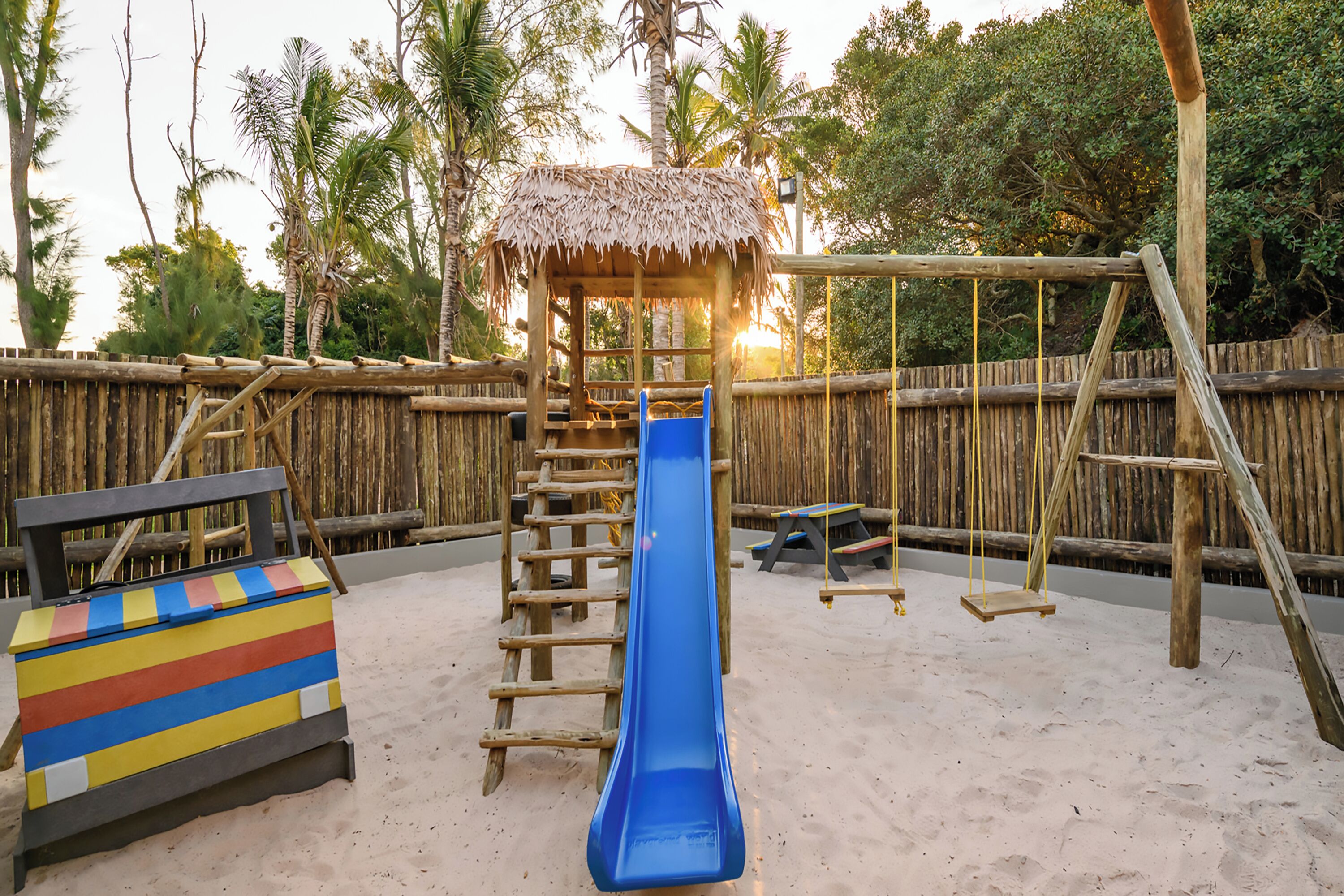 Außen-Kinderspielplatz