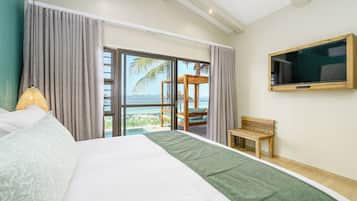 In-room safe, bed sheets