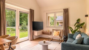 House (Zwanemeerbos Lifestyle) | Living room | TV