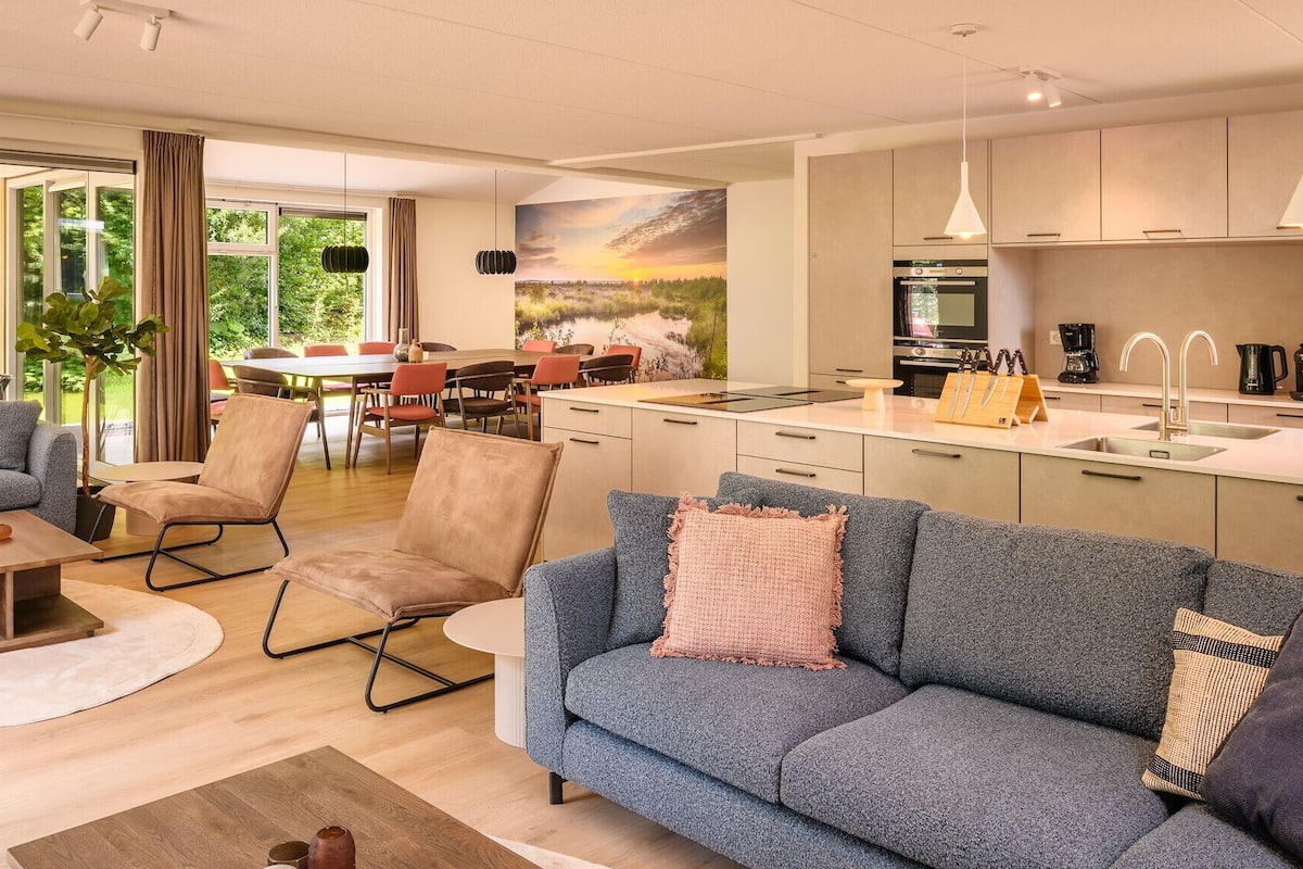 House (De Saale) | Living room