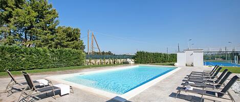 Seasonal outdoor pool