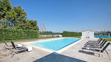 Außenpool (je nach Saison geöffnet)