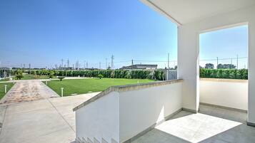 Appartement Familial, 2 chambres, balcon (Boutique Apartament with Pool and) | Enceinte de l’hébergement