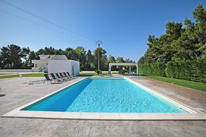 Family Apartment, Multiple Bedrooms (Boutique Apartament Pool&Padel) | Pool | Seasonal outdoor pool - Boutique Apartament Pool&padel (Galatina)