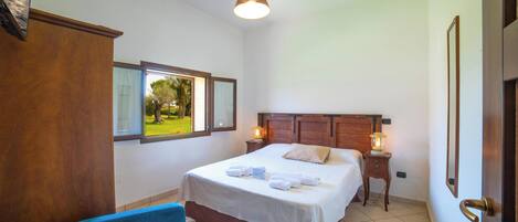 6 bedrooms, free WiFi, bed sheets