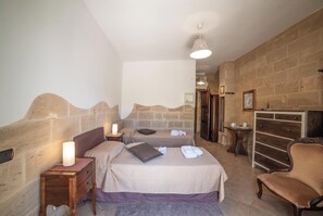 6 bedrooms, free WiFi, bed sheets - Masseria Illo Tempore (Carpignano Salentino)
