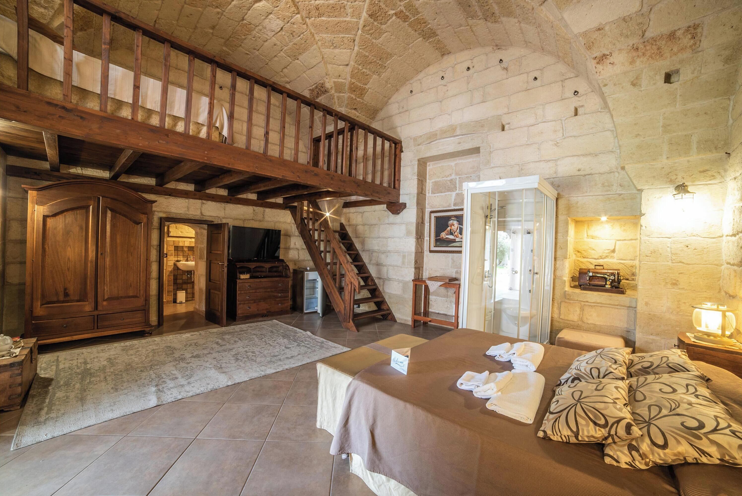 6 bedrooms, free WiFi, bed sheets