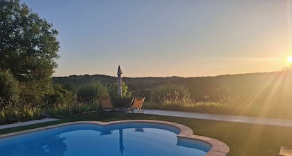 Gîte du Causse Loubressac Charming house with swimming pool in the Dordogne Valley