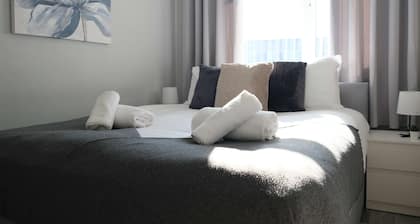 Modern 3BR Family Home w/ Garden | Luton