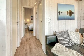 2 室のベッドルーム、旅行用ベビーベッド、WiFi (無料)