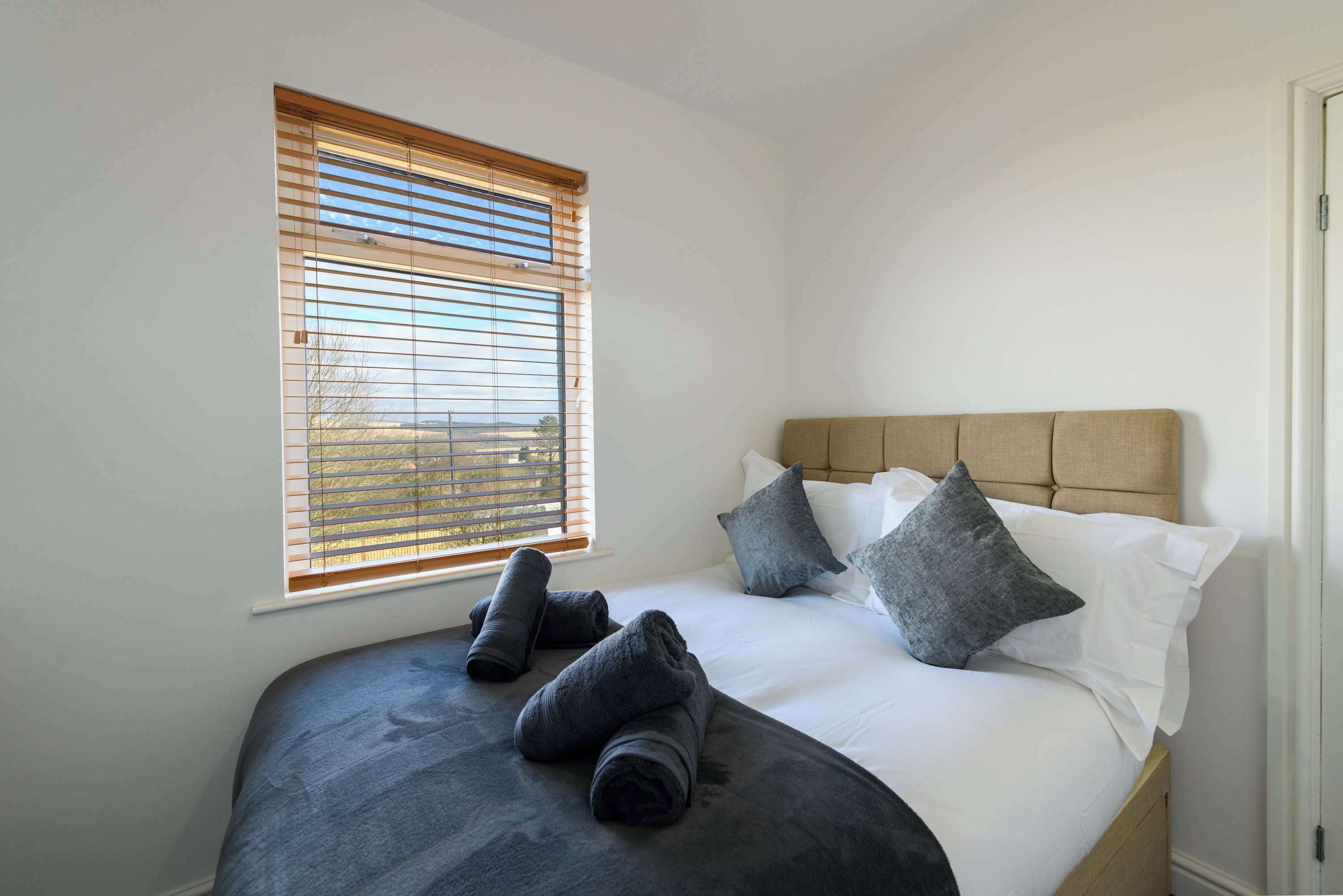 3 bedrooms, desk, iron/ironing board, WiFi