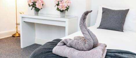 4 soverom, skrivebord, strykejern/-brett og wi-fi