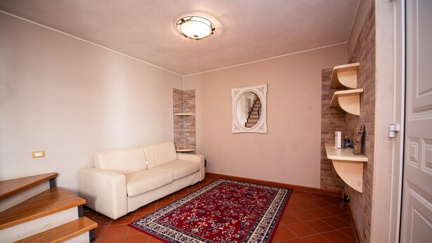 Unclassified image, 1 of 21, button - Casa Giardino in Polpenazze del Garda (Polpenazze del Garda)