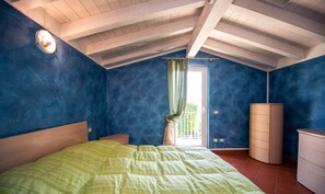 Unclassified image, 3 of 21, button - Casa Giardino in Polpenazze del Garda (Polpenazze del Garda)
