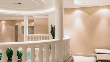 Sauna, bain Ă remous, hammam, 3 salles de soins, massages